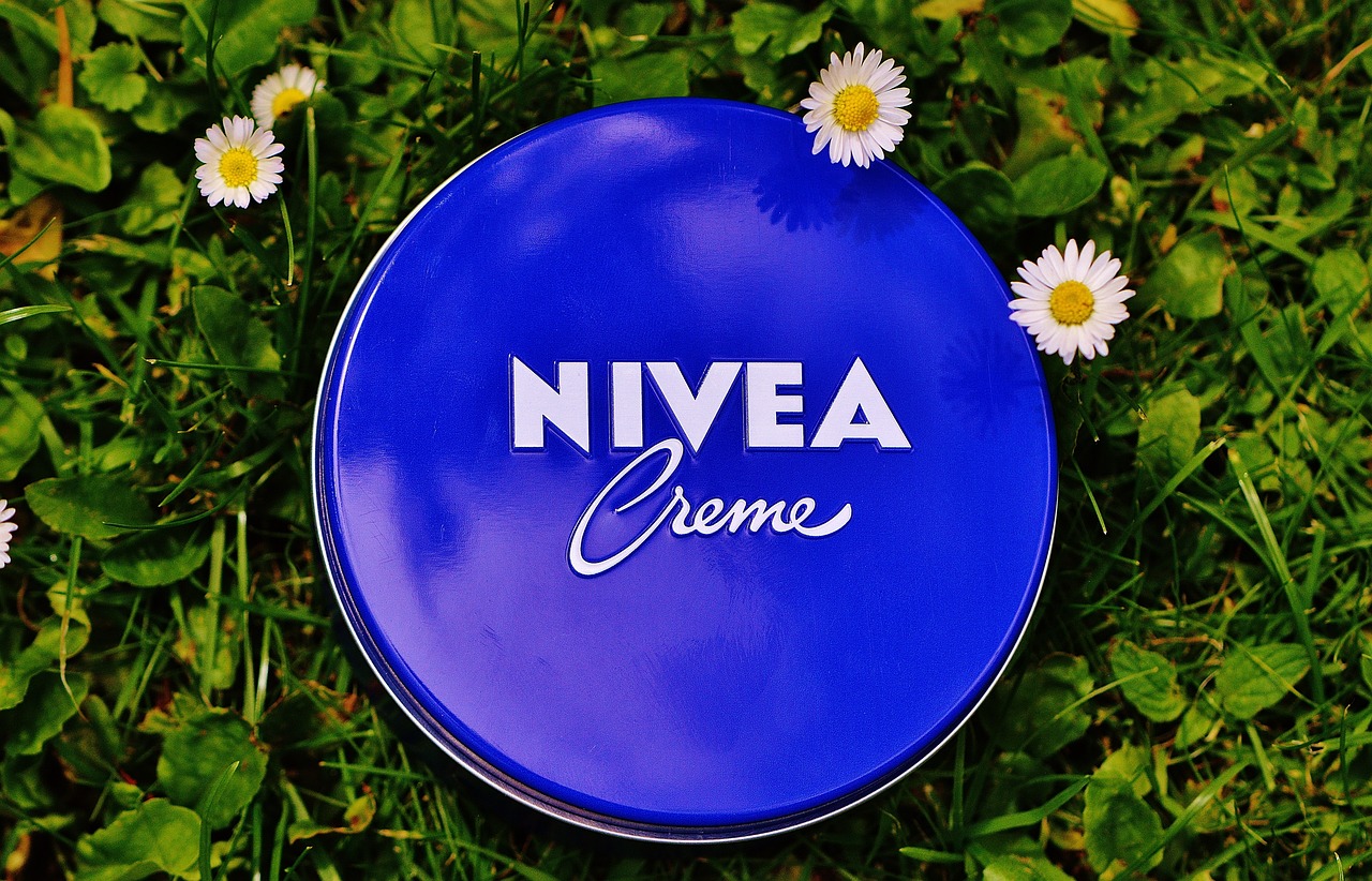 ¿Quién fabrica la crema NIVEA?