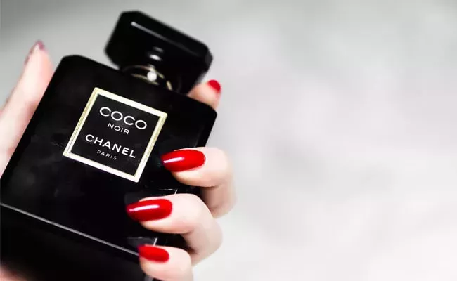 San Valentín 2023: Los 10 mejores perfumes de lujo para regalar a tu cita especial