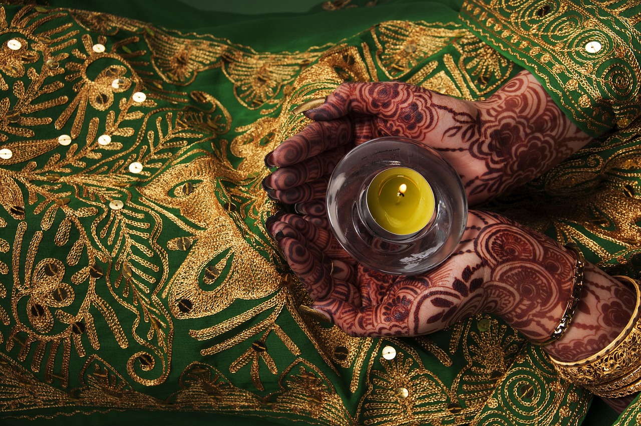 ¿Cuánto dura las pecas con henna?