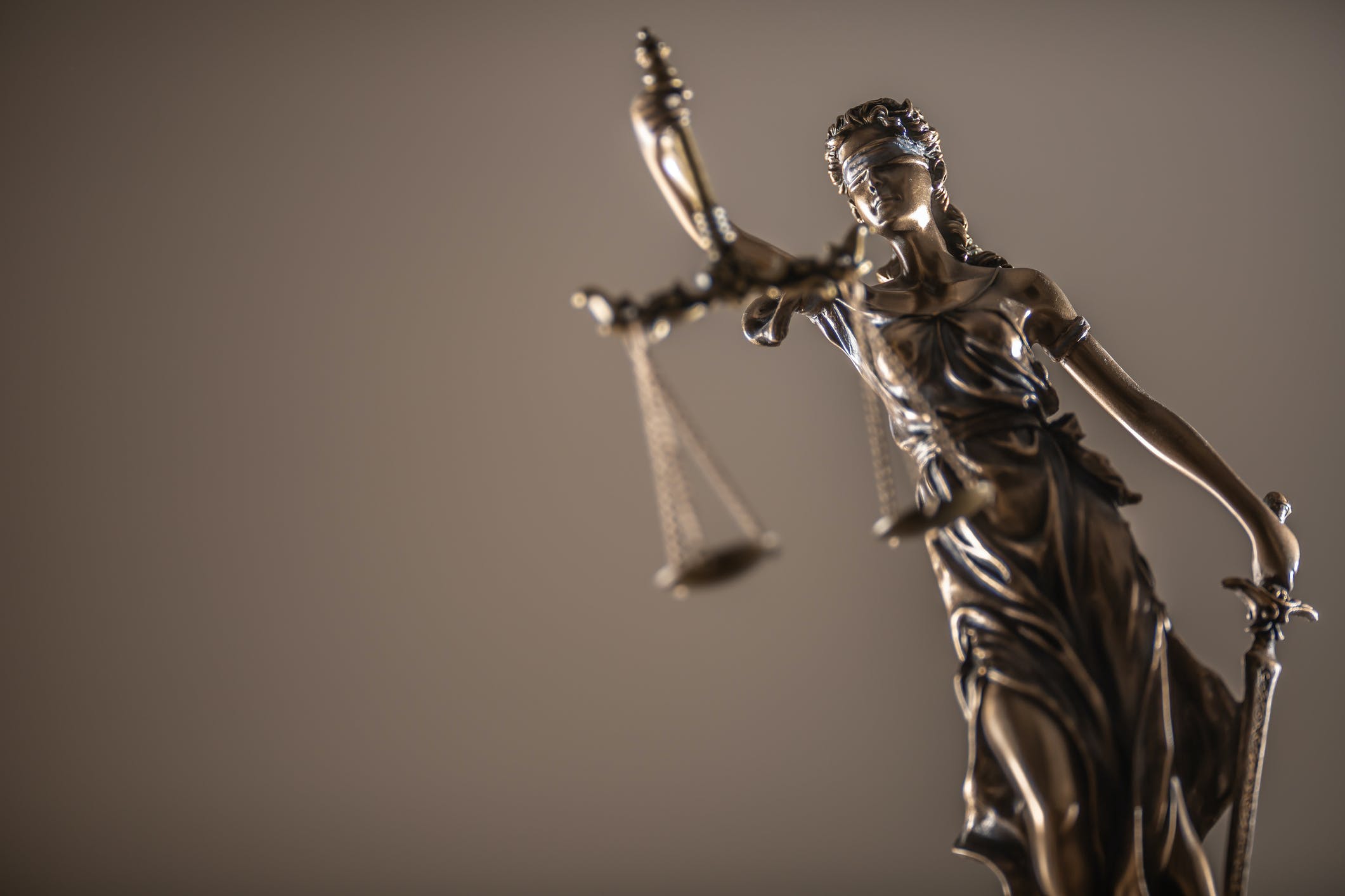 Por qué debemos aumentar las penas por estos "horribles crímenes" contra las mujeres