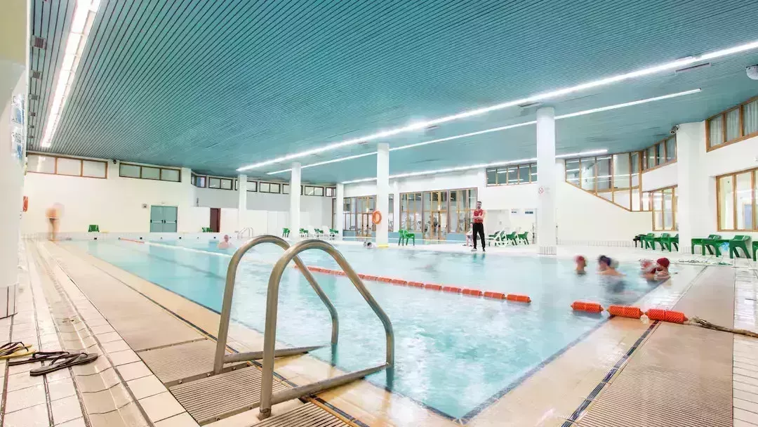 Cómo pasar unas vacaciones de esquí en familia sin disparar el presupuesto