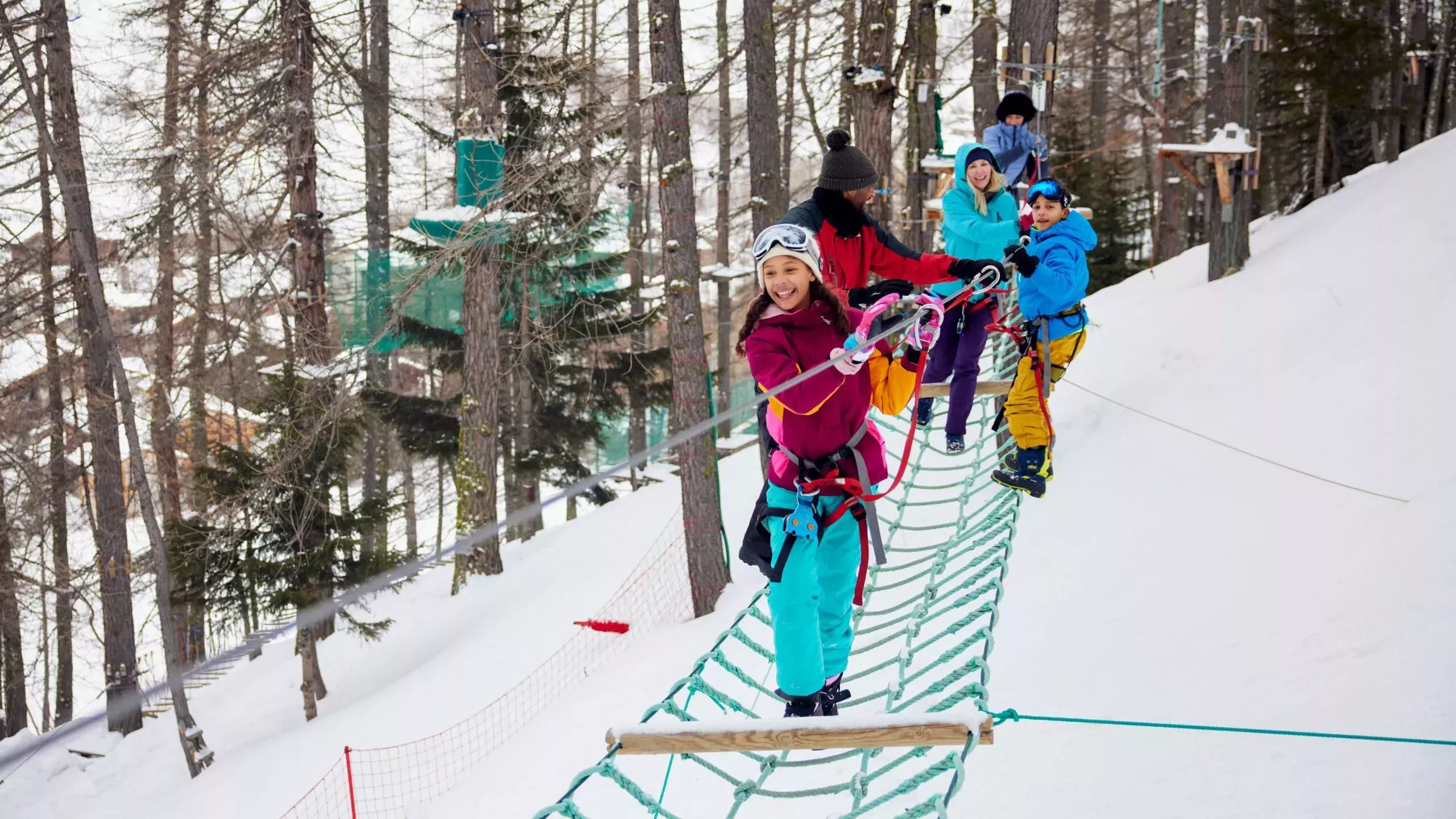 Cómo pasar unas vacaciones de esquí en familia sin disparar el presupuesto