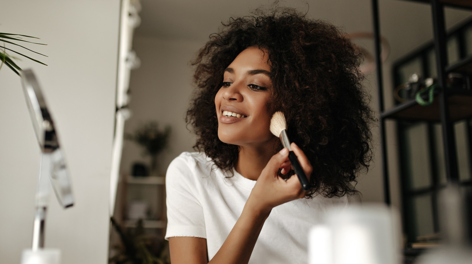 Llega el 'One Pump Challenge' para desafiar tu rutina de maquillaje pesado