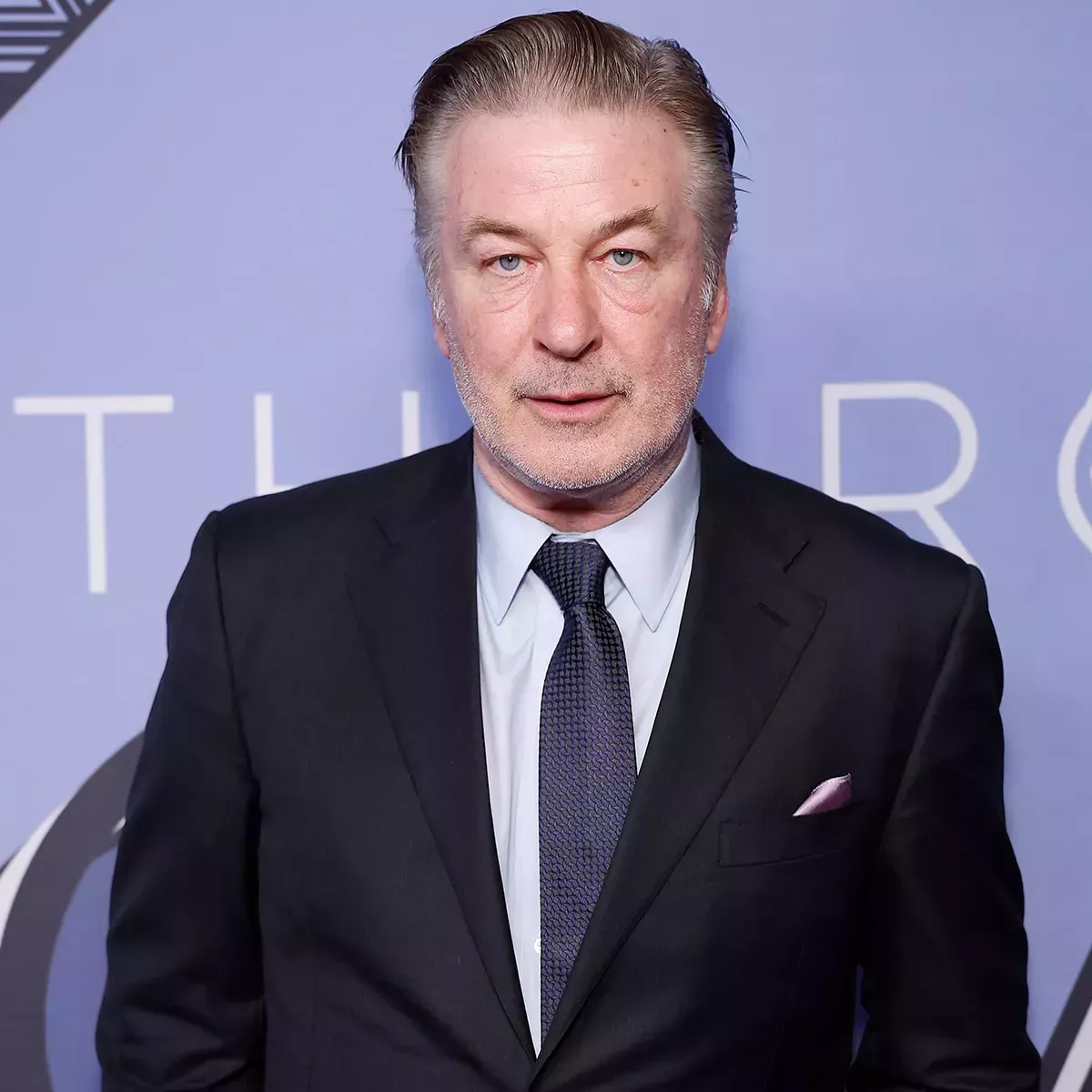 Se retiran los cargos penales contra Alec Baldwin en el caso del tiroteo de Rust