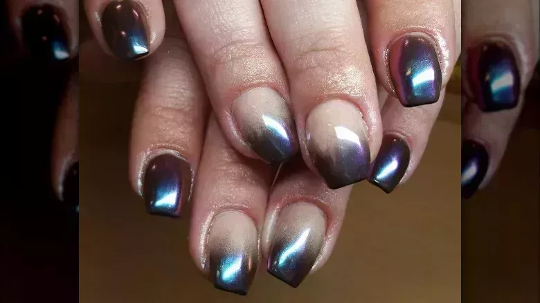 Uñas aceitosas: Guía de la manicura holográfica