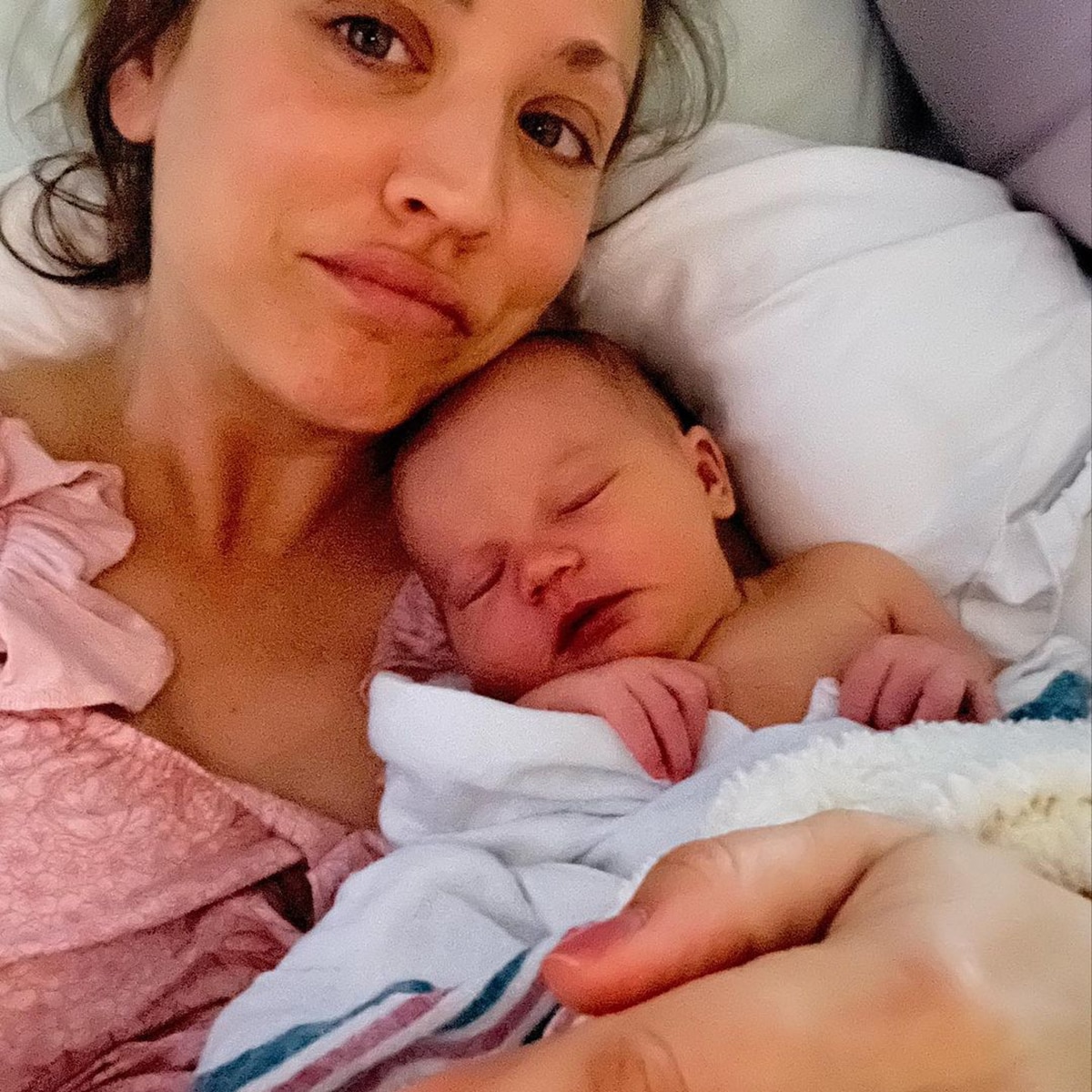 Mira cómo celebran Kaley Cuoco, Keke Palmer y más famosas el Día de la Madre 2023