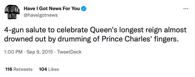 Por qué los dedos del rey Carlos están tan hinchados