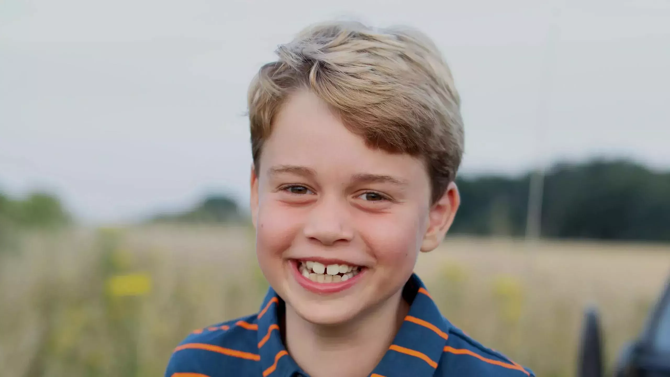 ¿Quiénes son los pajes de la coronación y qué niños participarán en la ceremonia?