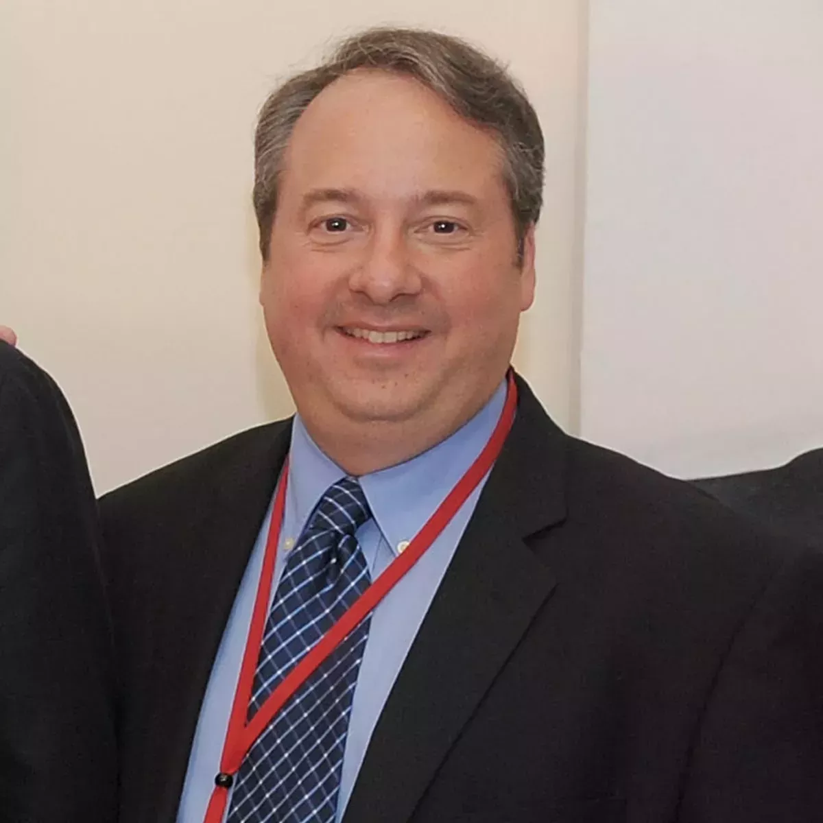 El empresario que estuvo a punto de sumergirse en el Titanic de OceanGate revela supuestos mensajes de texto con el director general sobre problemas de seguridad