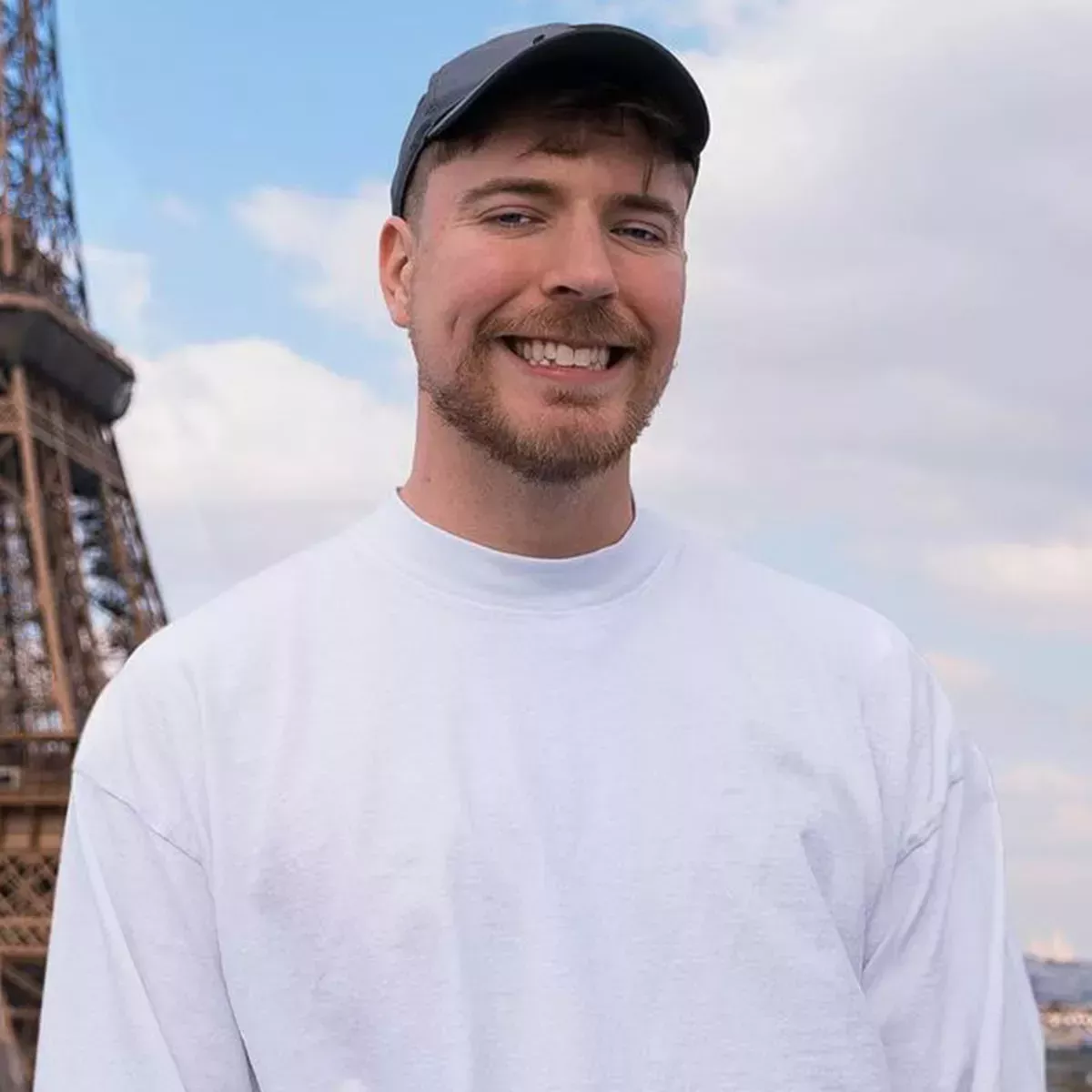 YouTuber MrBeast comparte importante transformación de fitness mientras trata de conseguir 