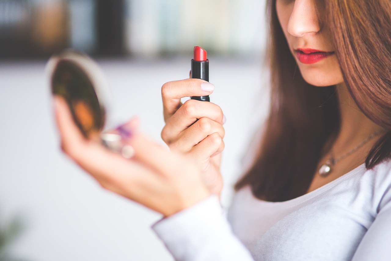 ¿Cómo saber si te queda bien el labial rojo?