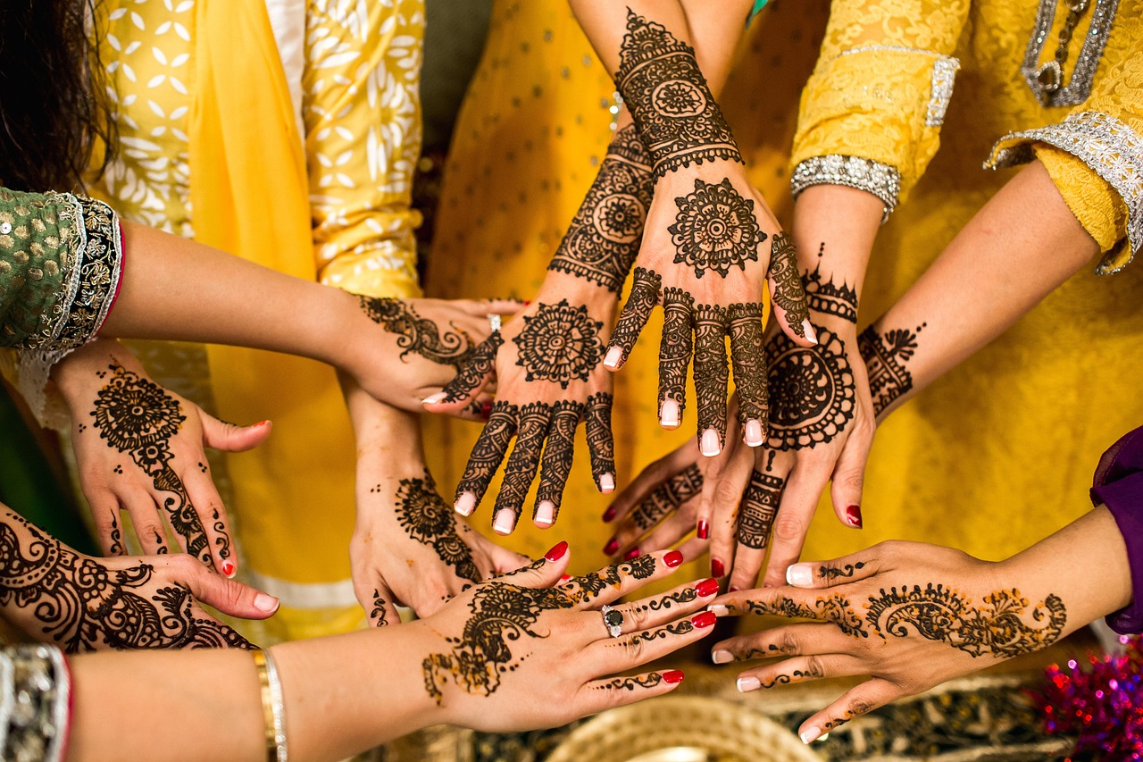 ¿Cuánto duran las pecas de henna?