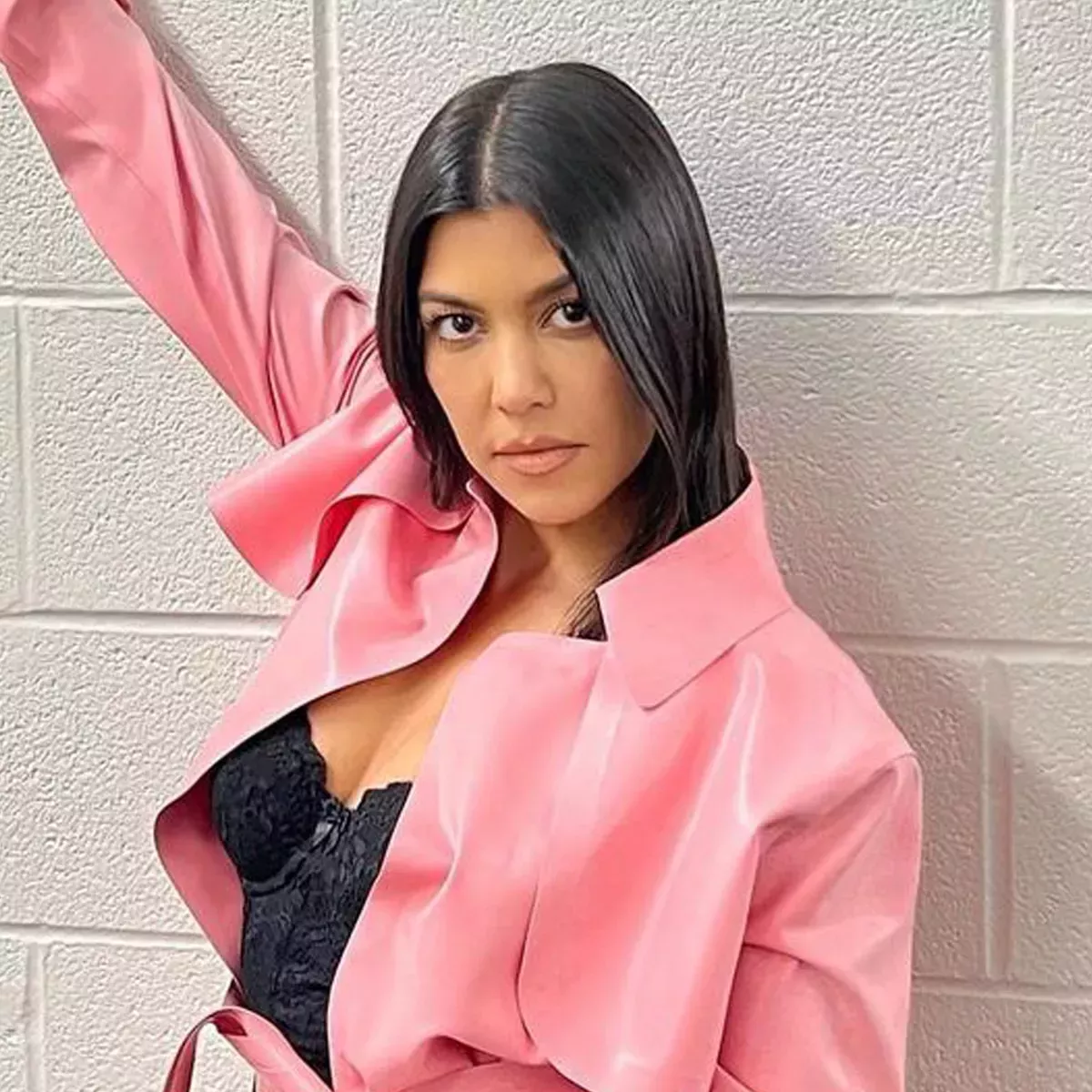Kourtney Kardashian hace raro comentario sobre su embarazo