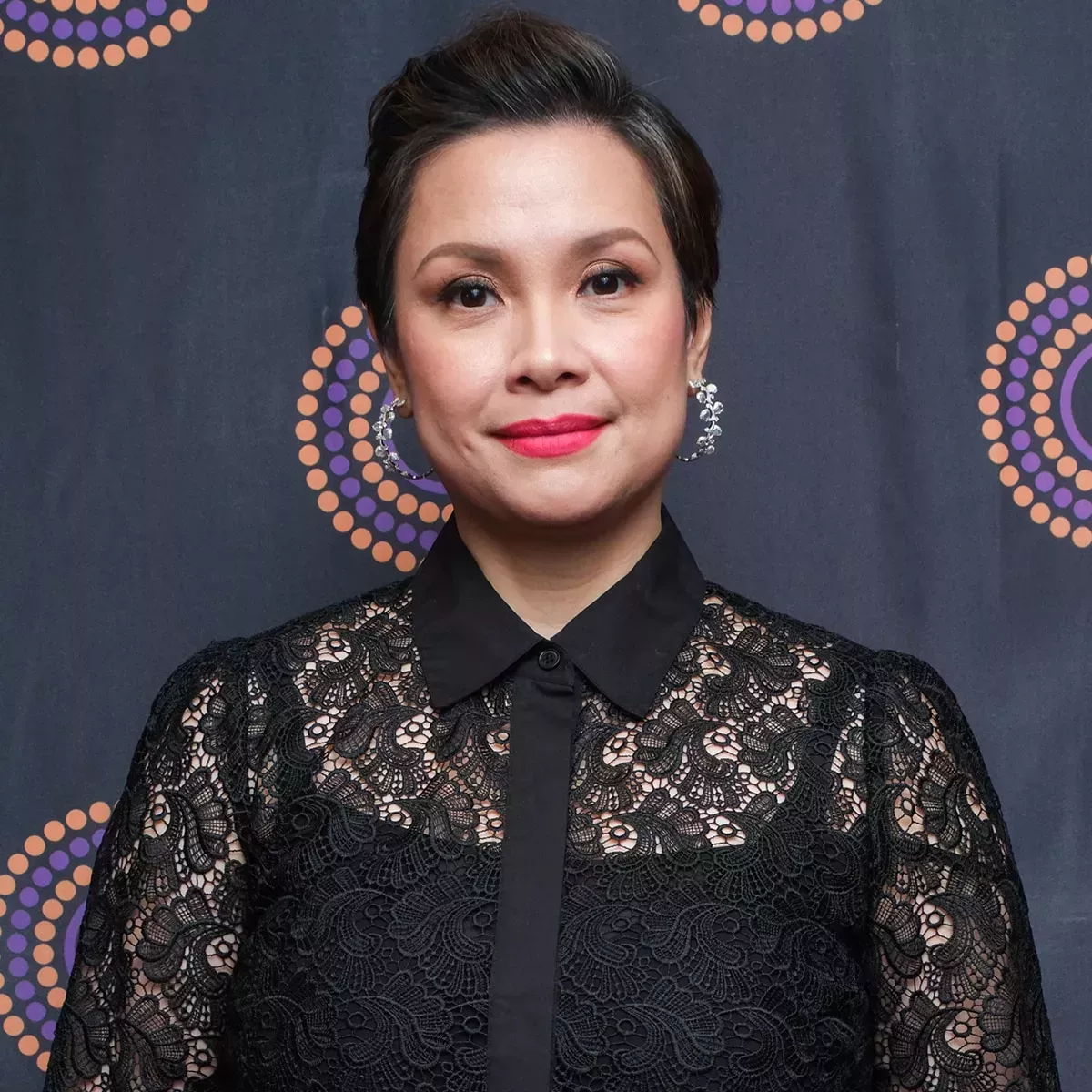 La cantante de Disney Lea Salonga denuncia a sus fans por colarse entre bastidores para hacerse fotos