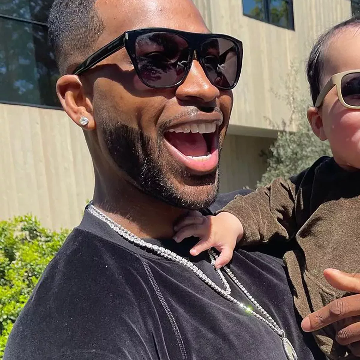 Tristan Thompson comparte fotos raras con su hijo Tatum en su primer cumpleaños