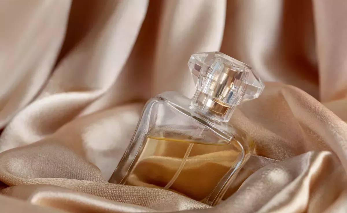 5 Increíbles Perfumes Para Regalar A Tu Hermana Este Raksha Bandhan 2023 Y Consigue Hasta Un 10% En Recompensas