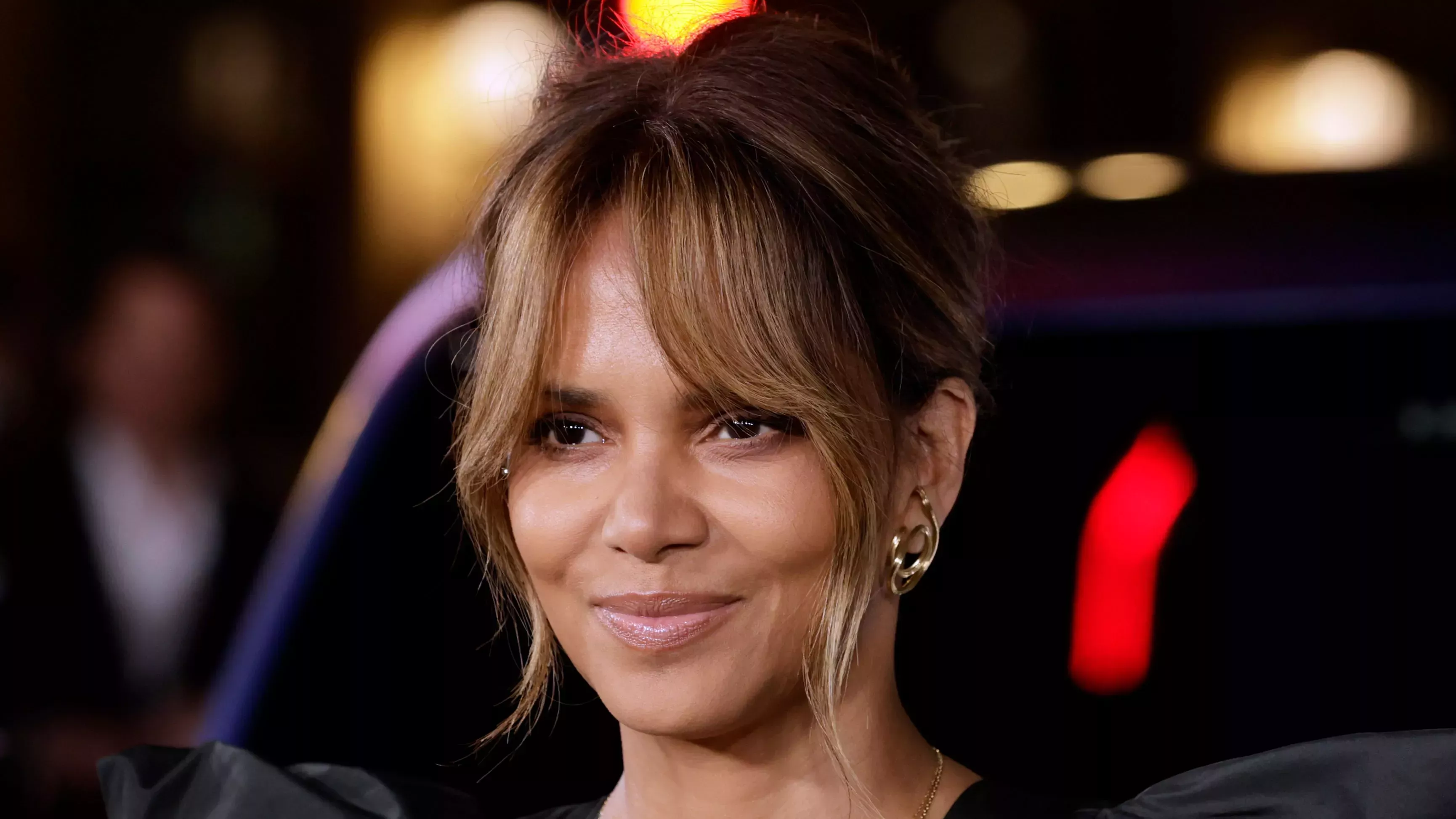A Halle Berry no le pueden molestar menos tus opiniones sobre su afro