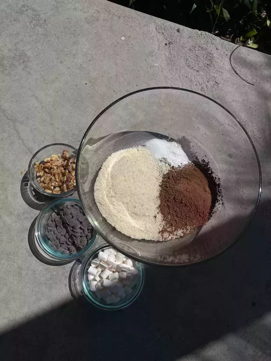 Kourt&#8217;s Favorite Vegan Rocky Road Brownies-1