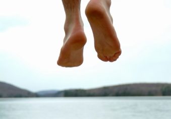 Cautelosamente valiente:  Reflexiones sobre decisiones que amplían la vida