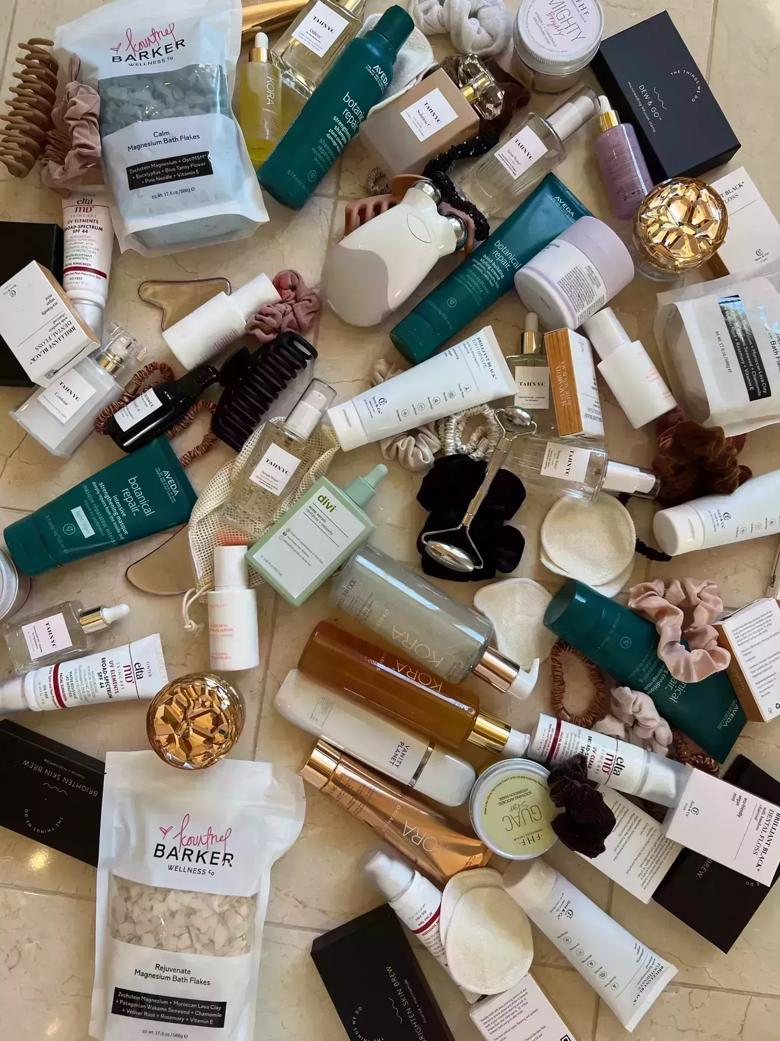 Hacks from a Pro Organizer for Decluttering the Area Underneath Your Sink