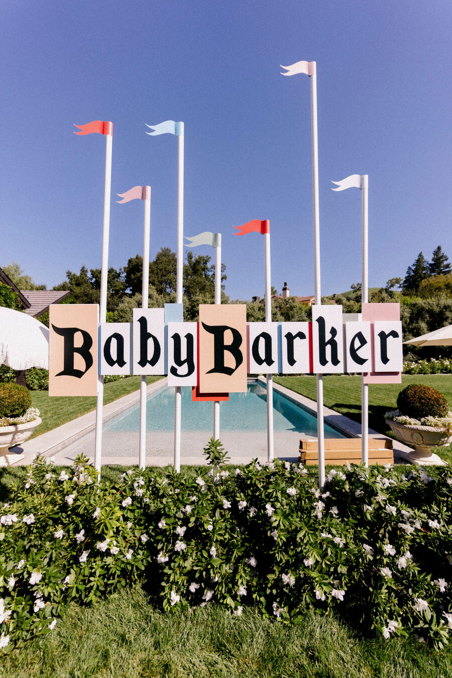 BTS: El baby shower vintage de Disneylandia de Kourt