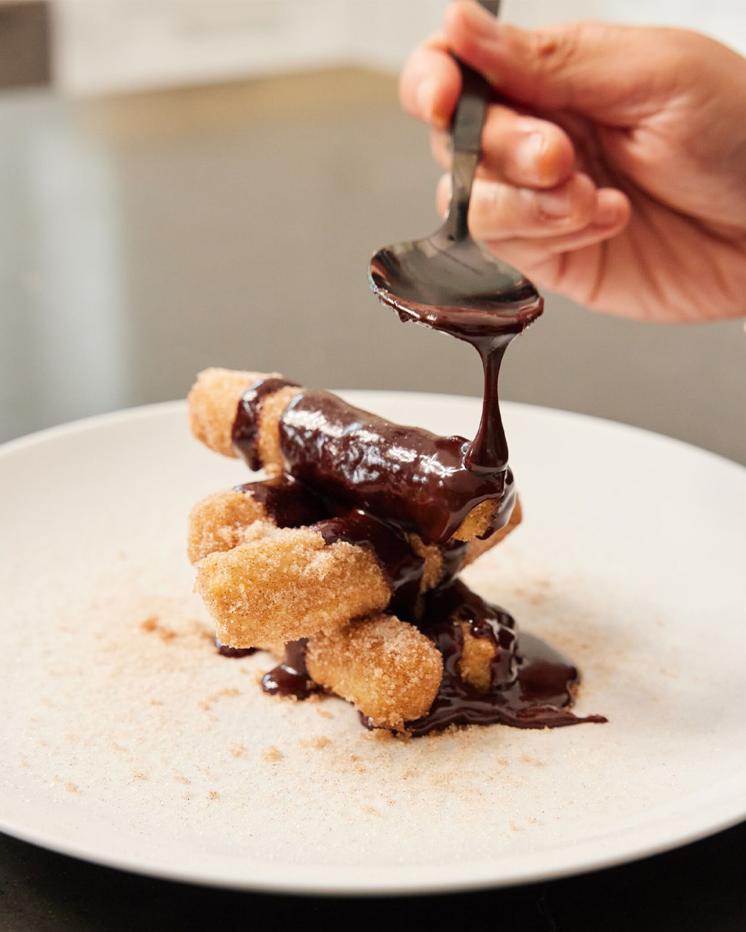 Churros veganos del Chef K con ganache de chocolate vegano