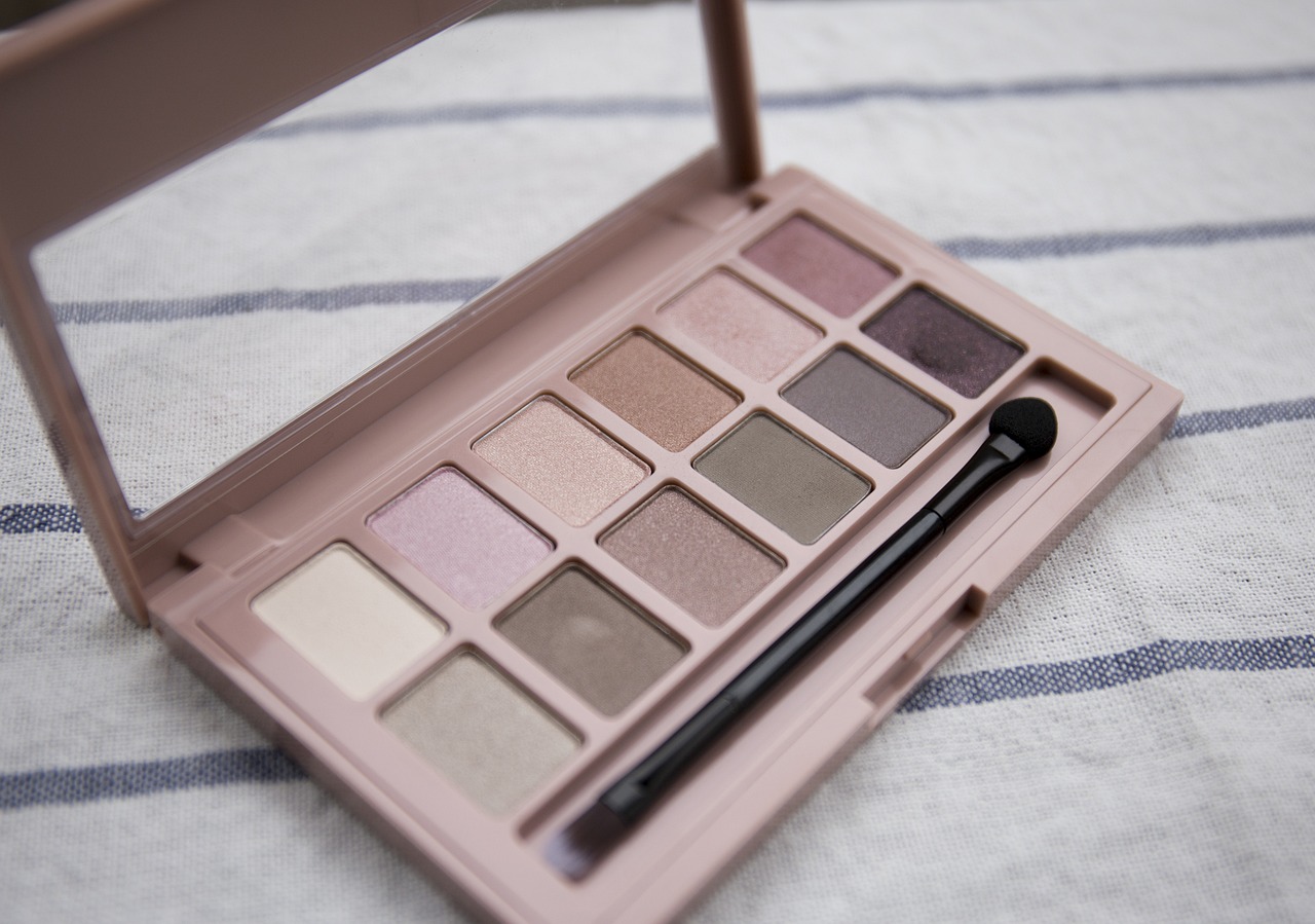 ¿Qué tan buena es la base Super Stay Maybelline?