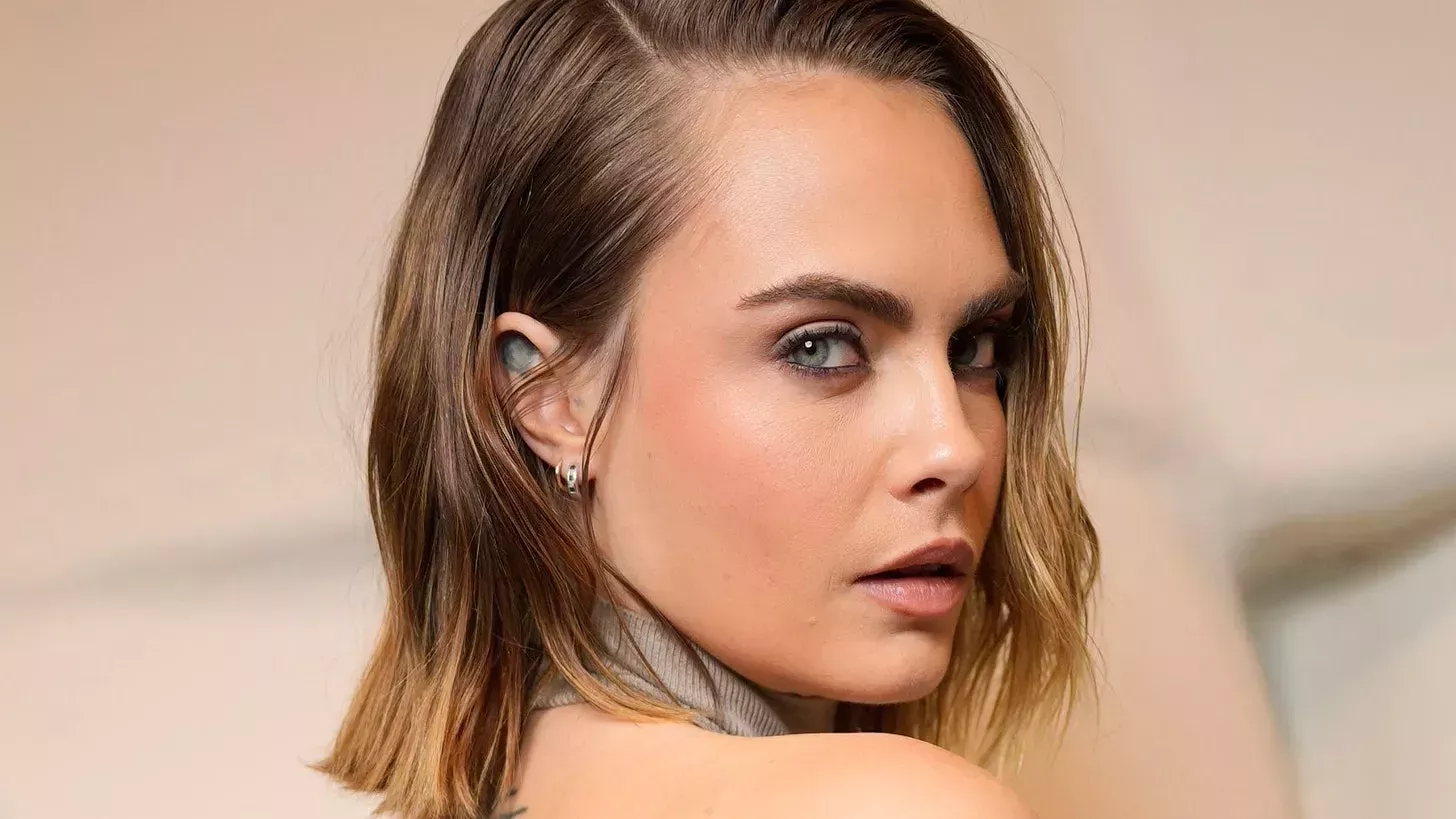 Tengo una noticia muy incómoda sobre el nuevo tatuaje de Cara Delevingne