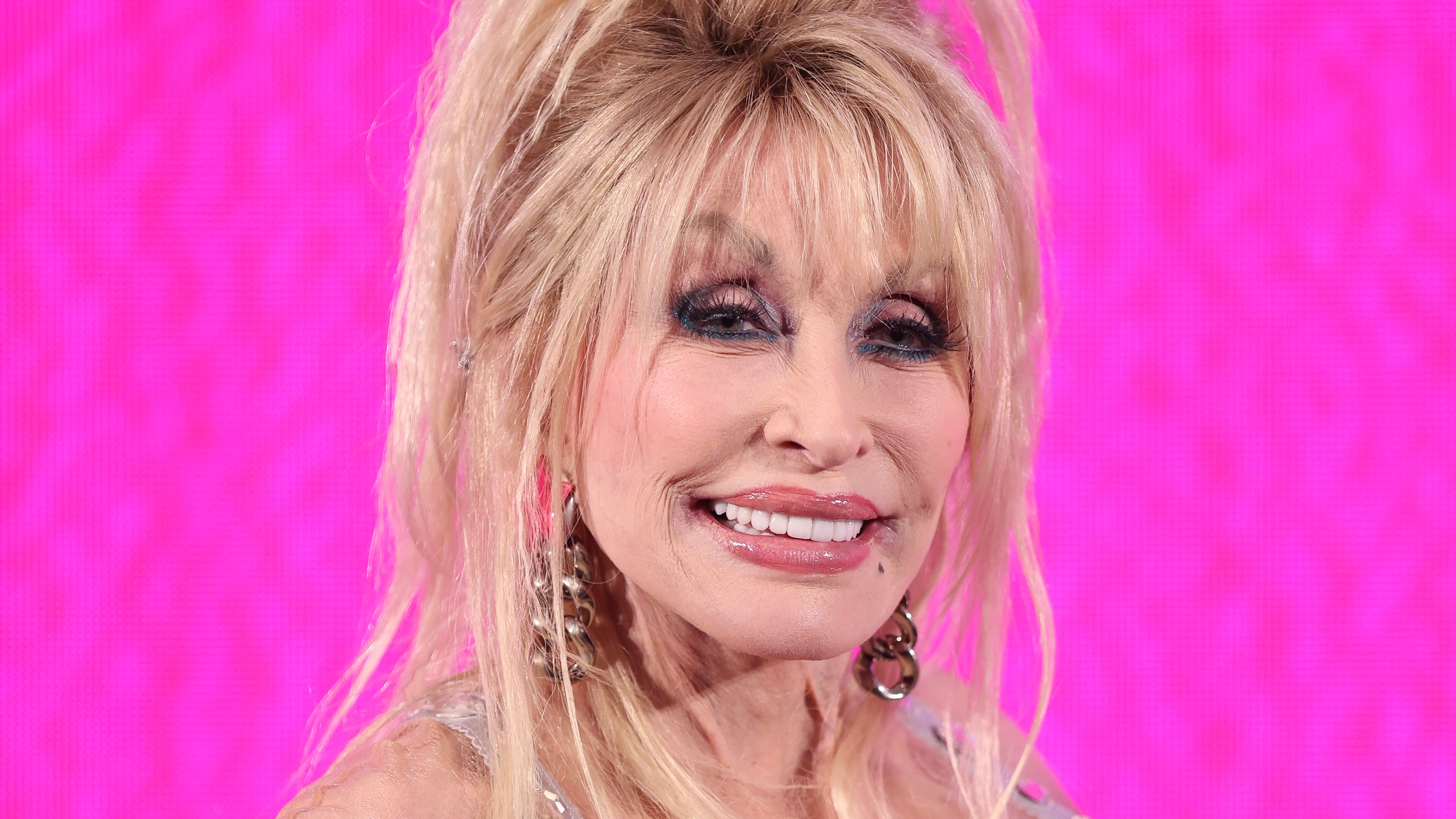 Dolly Parton lleva todo un año comprometida con este nail art