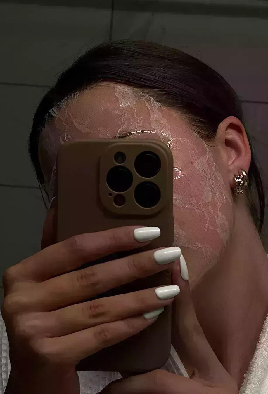 kristina-kitsos-lace-face-mask-review-1