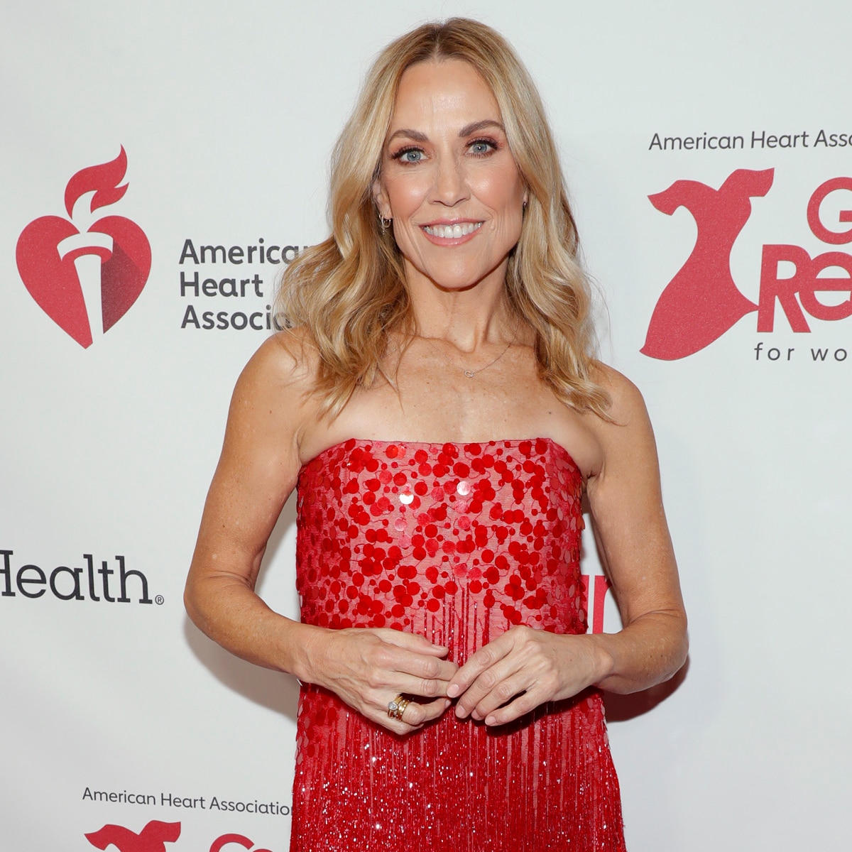 Los hijos de Sheryl Crow crecen en la alfombra roja con su madre