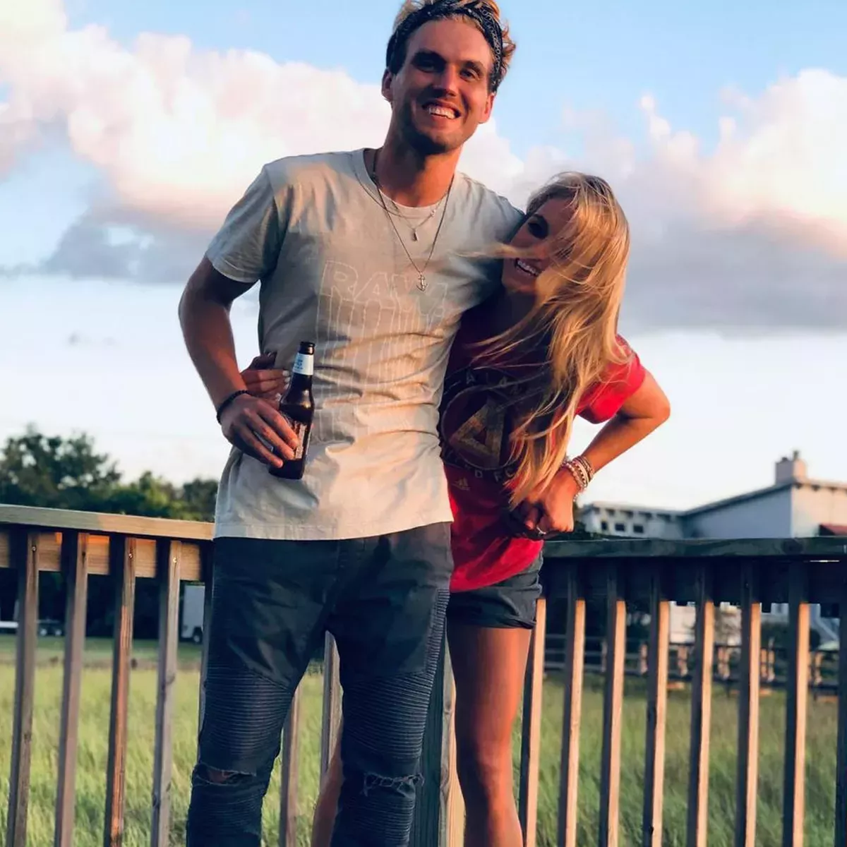Olivia Flowers de Southern Charm revela la causa de la muerte de su hermano Conner