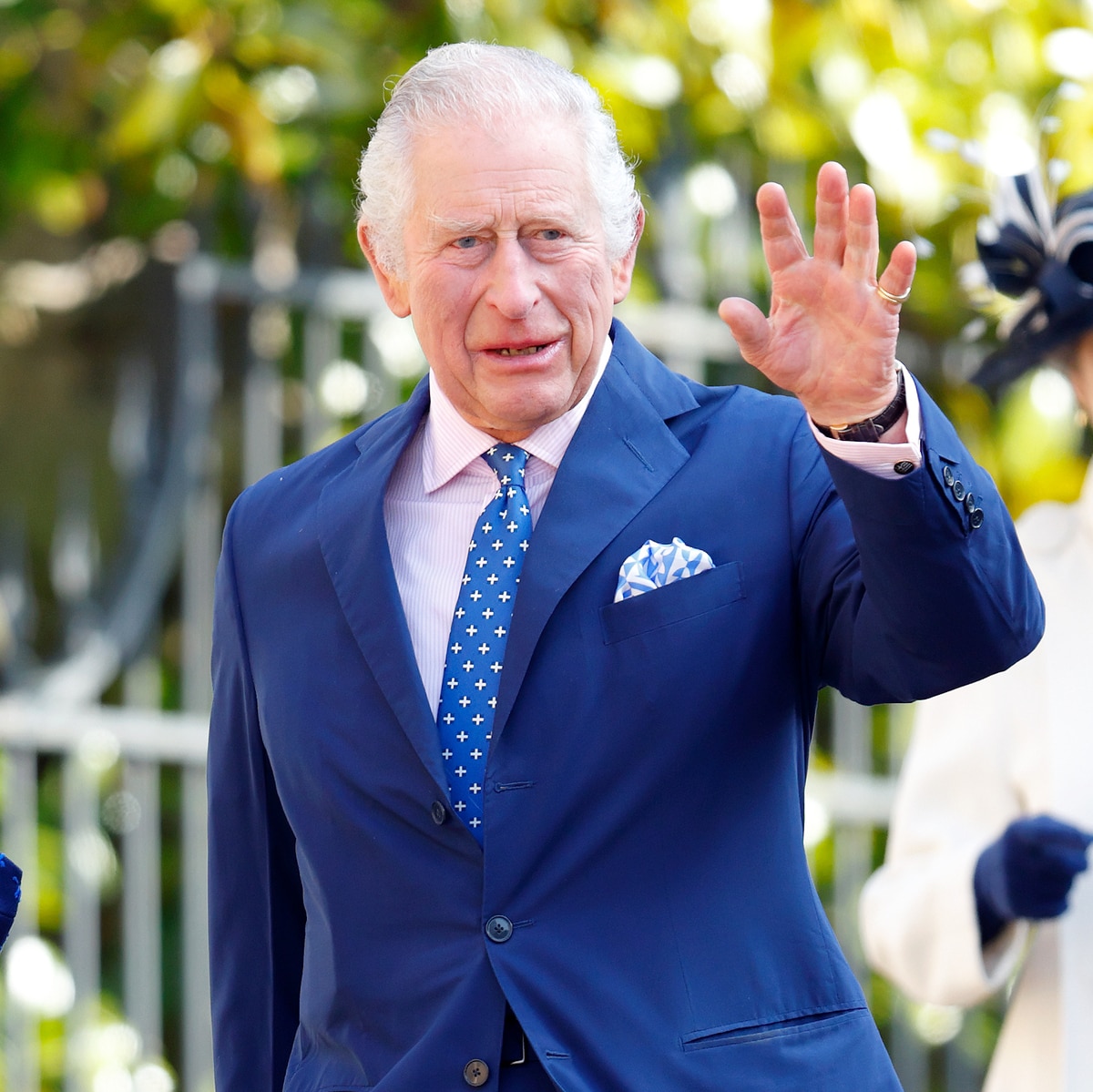 Usted es el primero de la fila para revisar el camino al trono del rey Carlos III