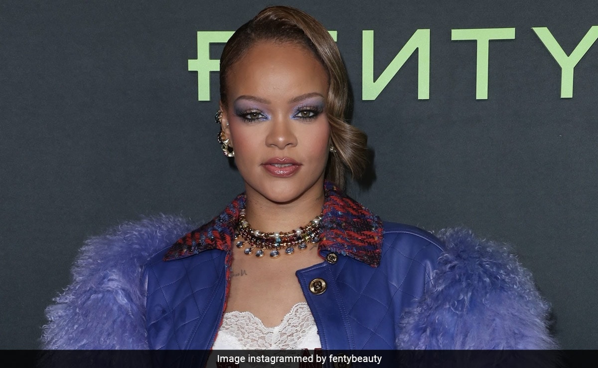 El look de sombra de ojos morada de Rihanna es la máxima inspiración glam de las fiestas