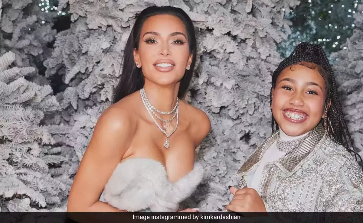 El vídeo BTS de Kim Kardashian y North West de su doble sesión de maquillaje es un golazo de belleza madre-hija