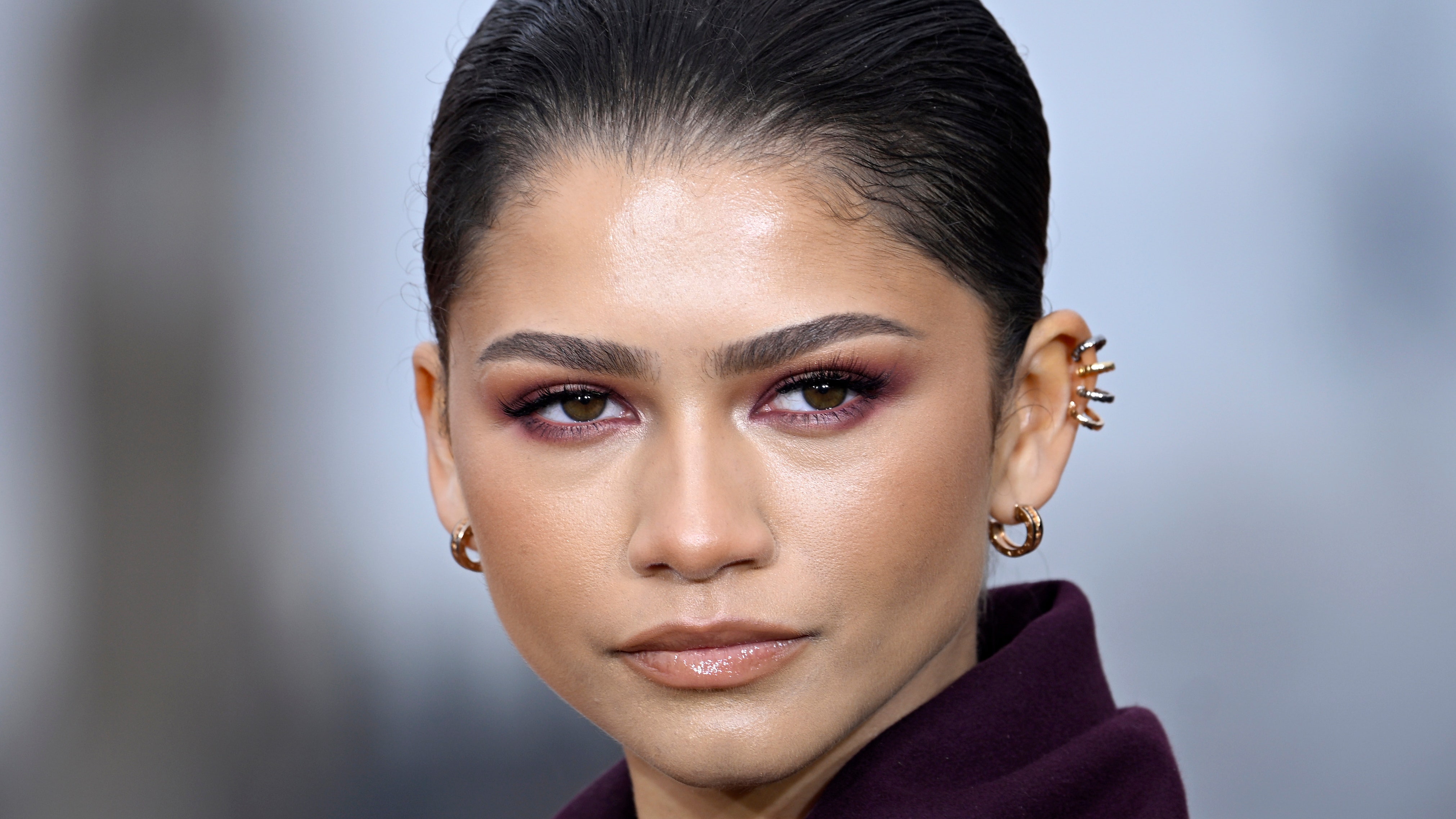 Zendaya luce el conejito Energizer de las trenzas