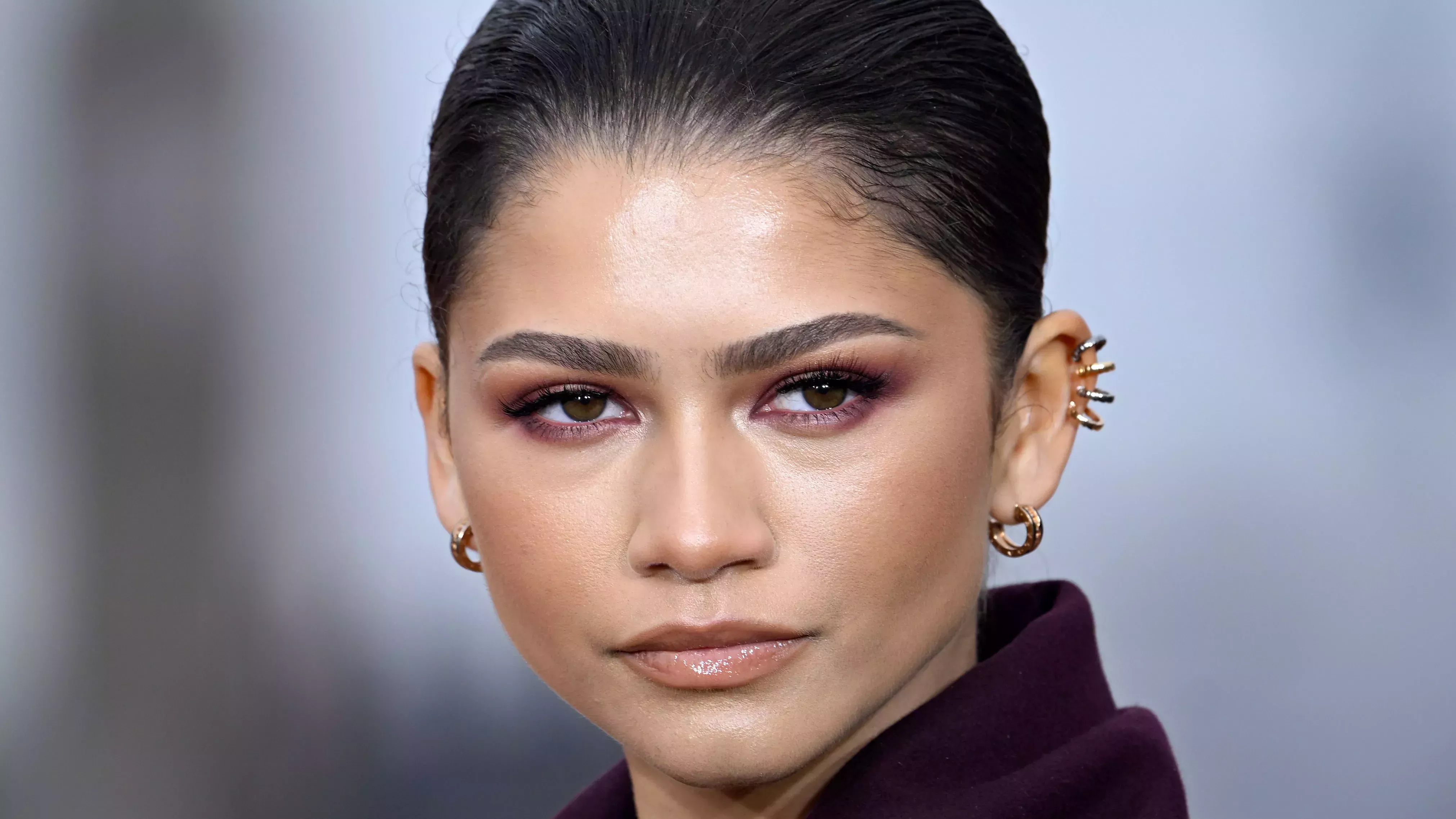 Zendaya luce el conejito Energizer de las trenzas