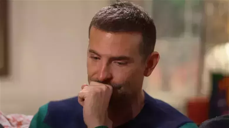 Las cosas más incómodas que Bradley Cooper ha dicho y hecho durante su campaña para los Oscar