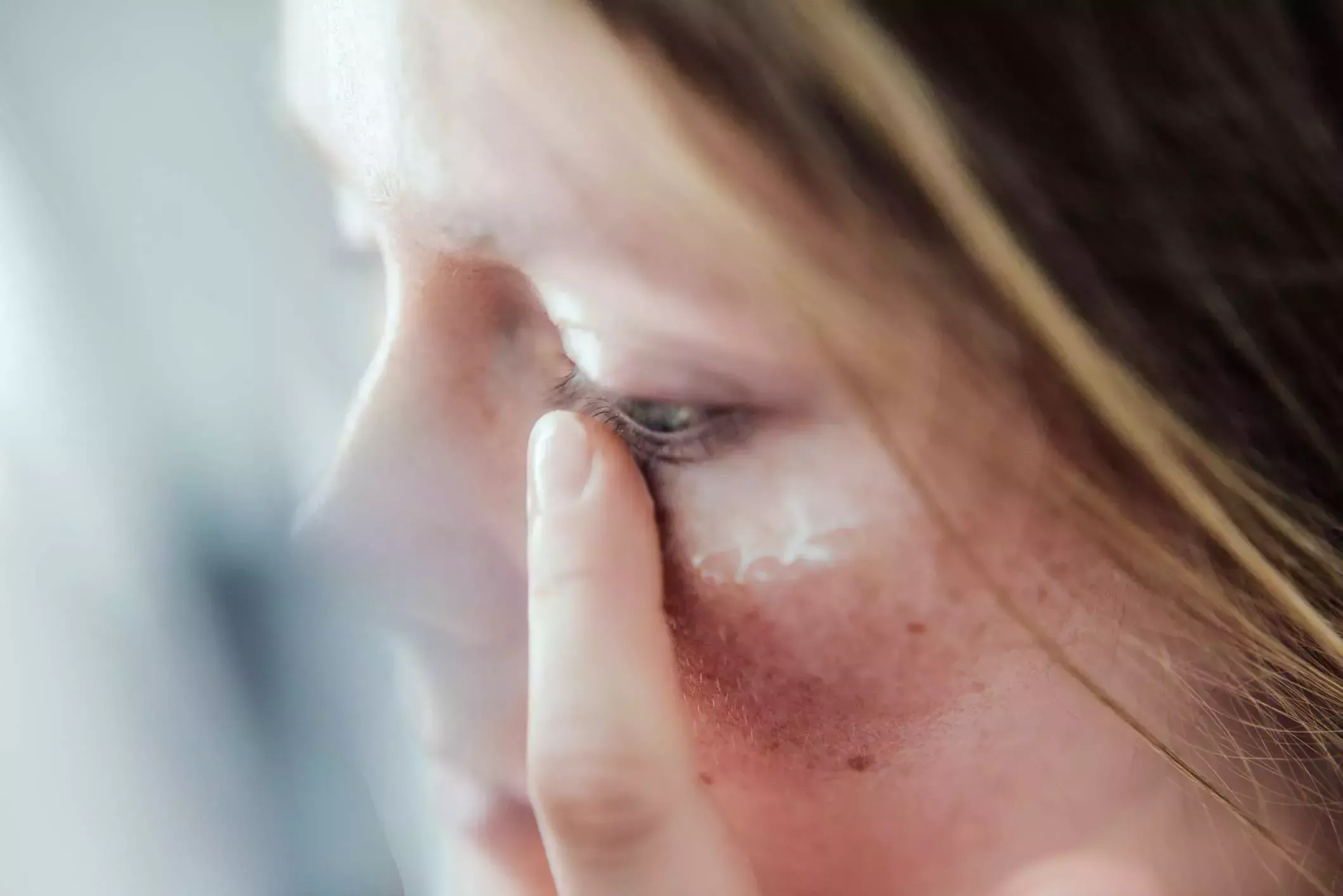 ¿Tienes la piel seca? Esta es la mejor rutina de cuidado para ella, según los dermatólogos