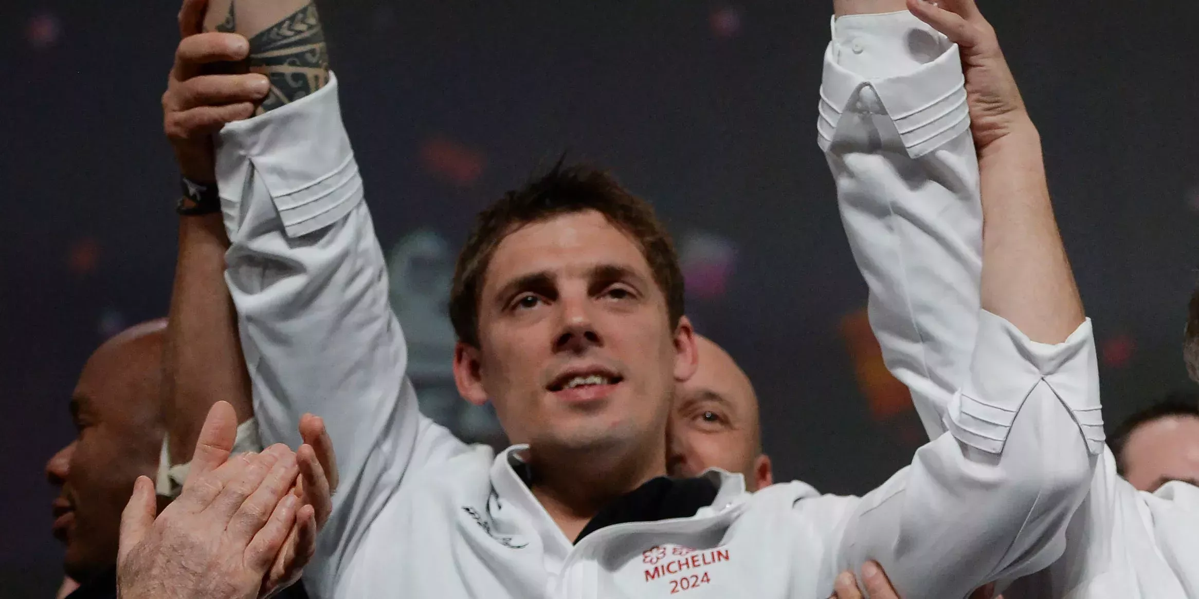 Un chef francés de 35 años acaba de ganar 3 estrellas Michelin, y ni siquiera es el más joven en conseguirlo.