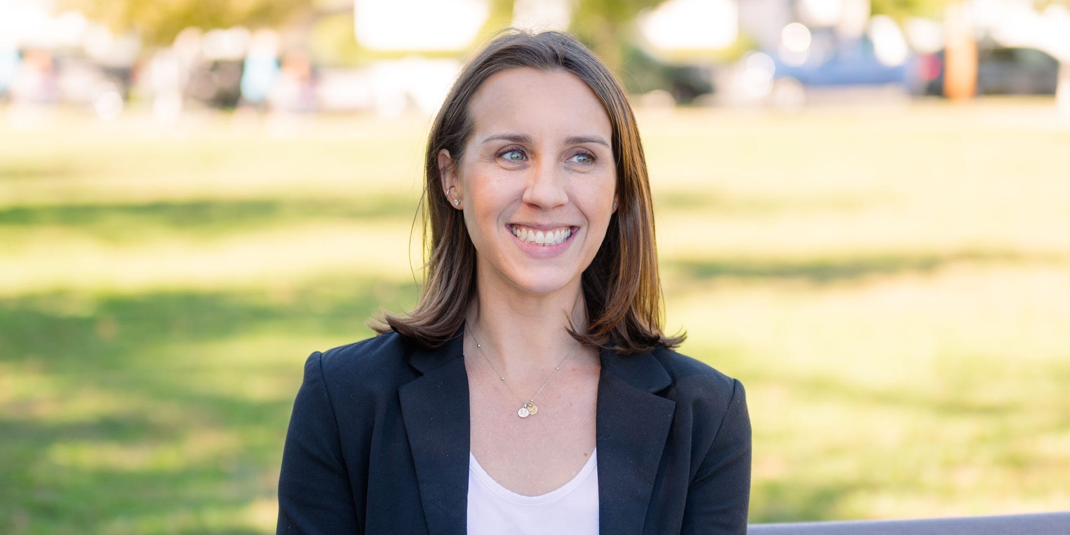 Una psicóloga que se hizo viral publicando tomas de 'Amar es ciego' dice que se arrepiente de haber analizado a miembros del reparto después de que le hablaran de las condiciones "inhumanas" del progr