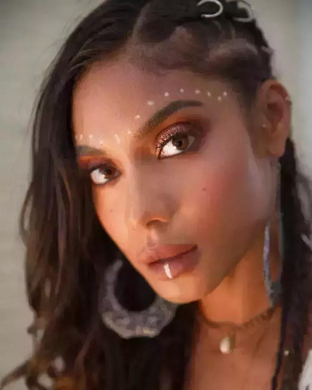 20 ideas de maquillaje boho que vale la pena probar para todas