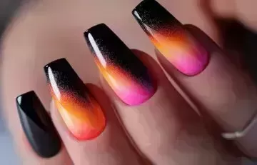 50 mejores ideas de diseño de uñas negras para manicuras con estilo