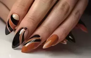50 mejores ideas de diseño de uñas negras para manicuras con estilo