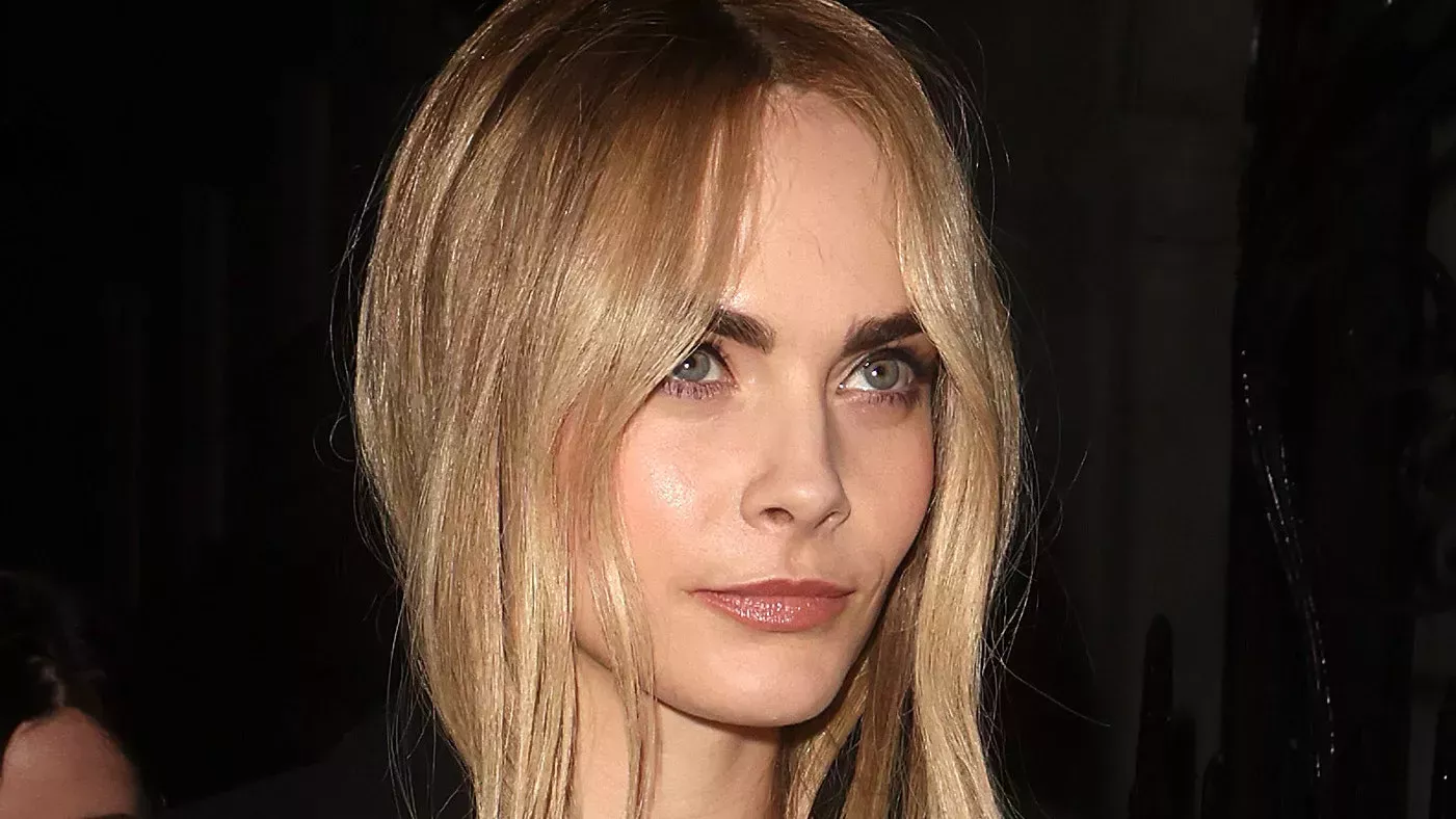 Cara Delevingne arregló el error de su tatuaje de la forma más artística posible