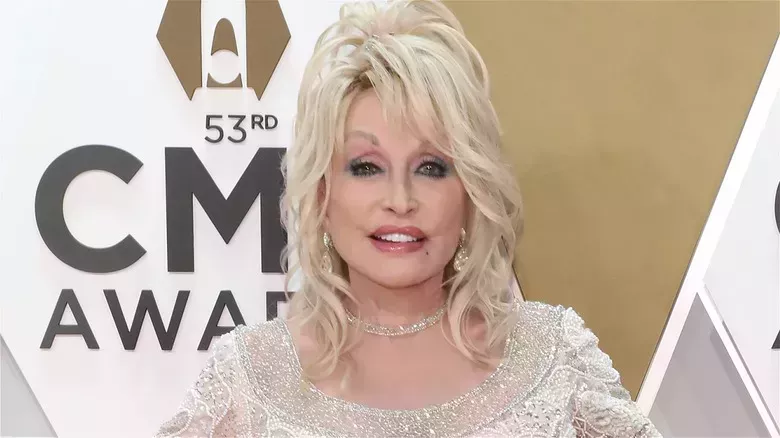 Dolly Parton tenía una relación complicada con su abuelo
