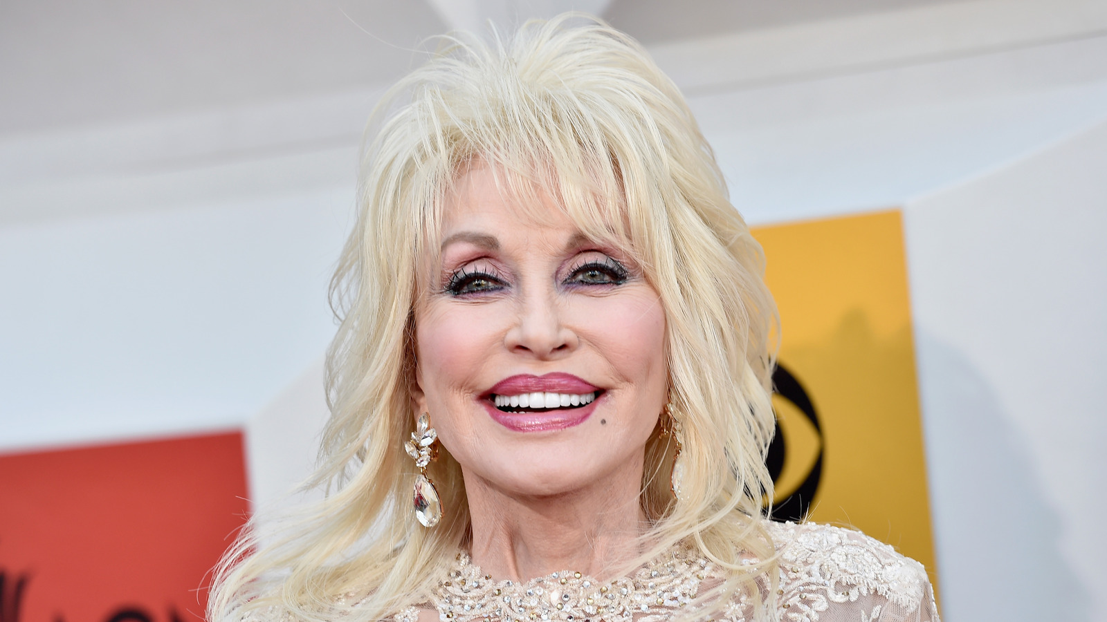 Dolly Parton tenía una relación complicada con su abuelo