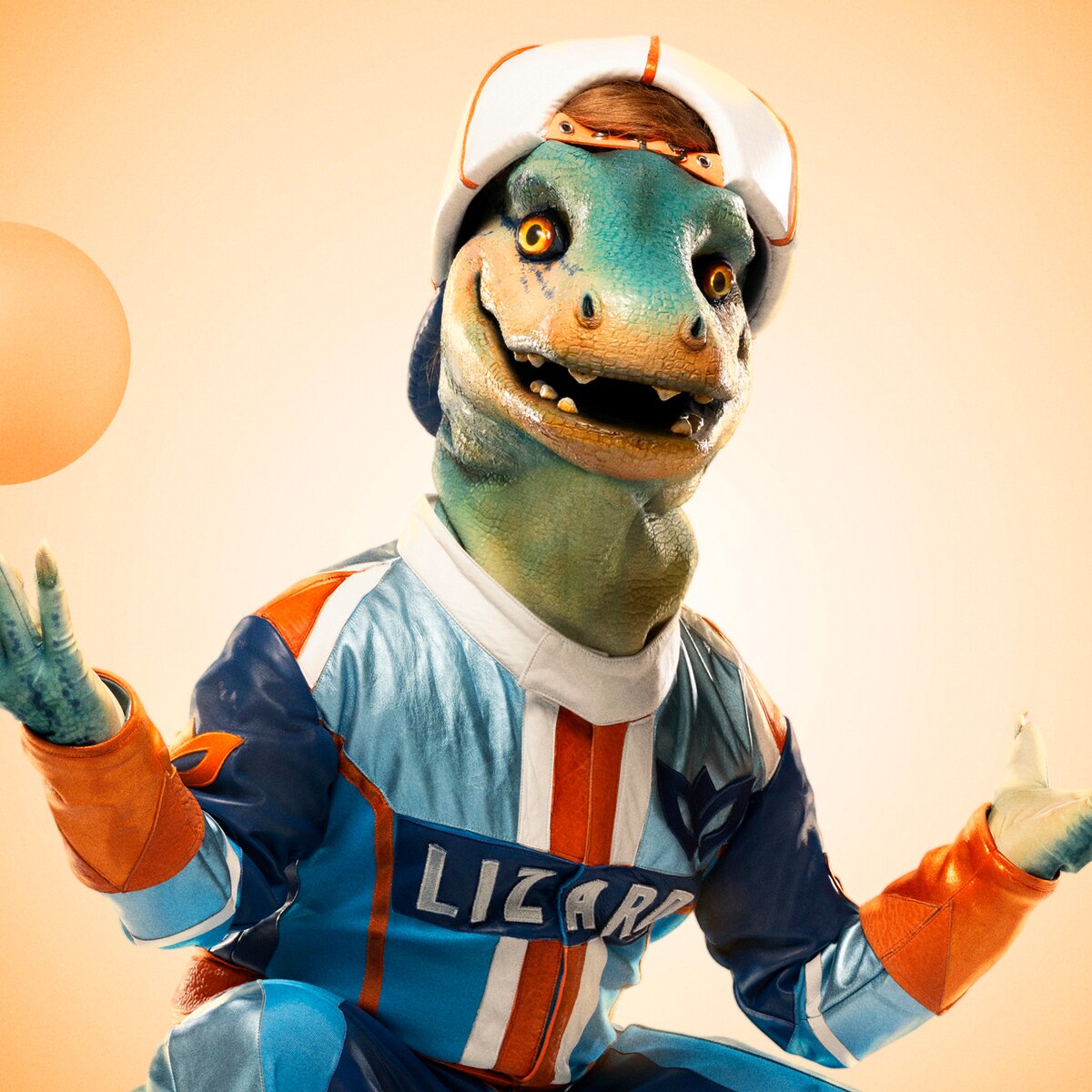 El lagarto del cantante enmascarado se revela como un icono del R&B de los años 2000