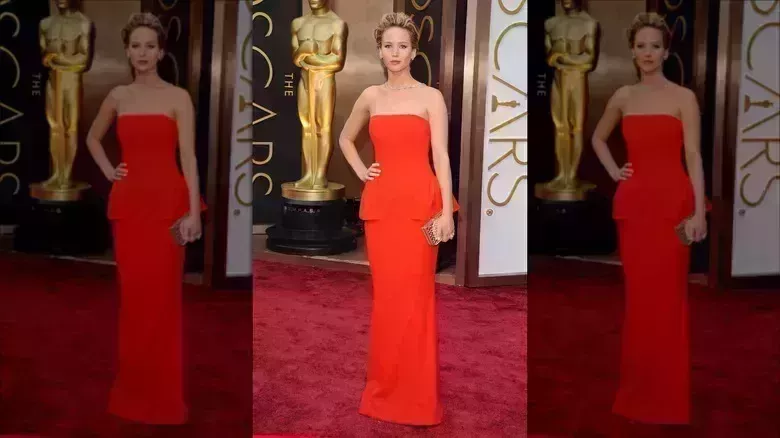 12 magníficos looks de famosas que se arruinaron con un peinado