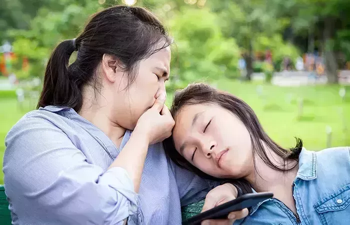 Agua de clavo para el pelo: 7 beneficios y formas de usarla